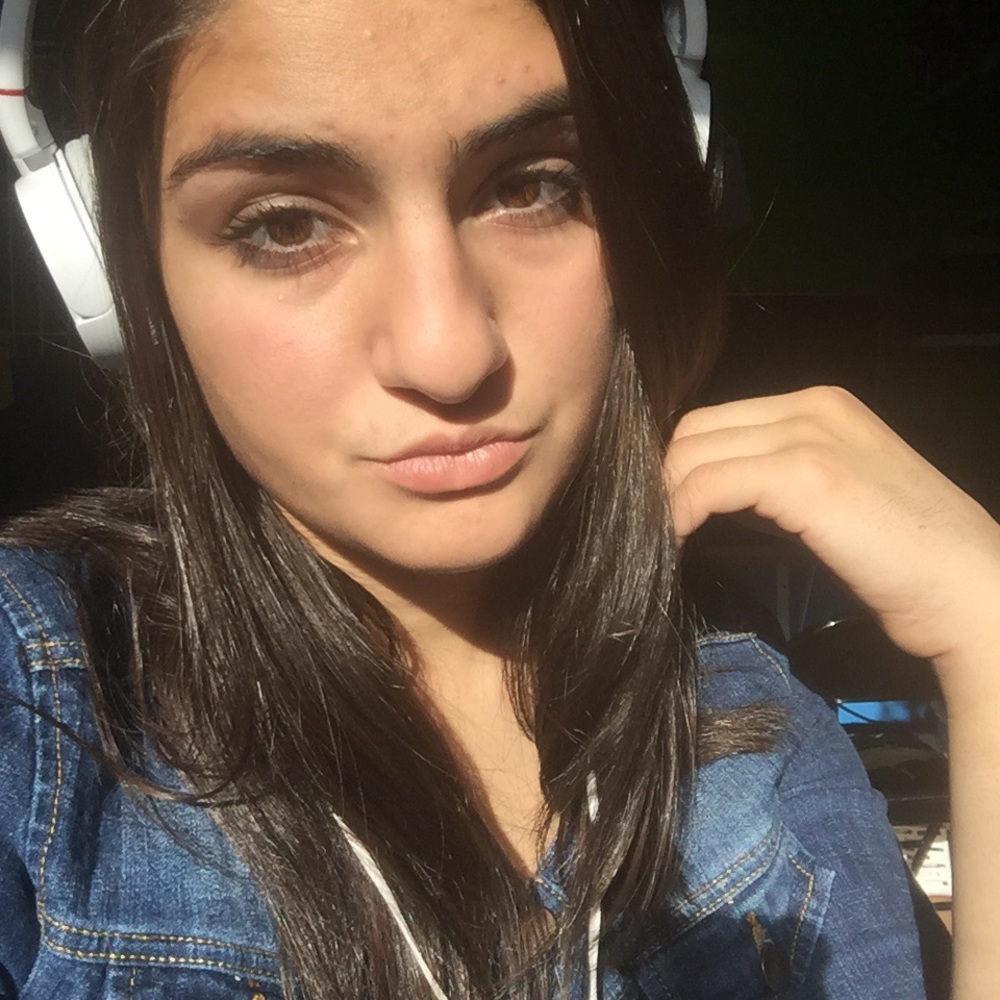 Meet your Posher, Chiara